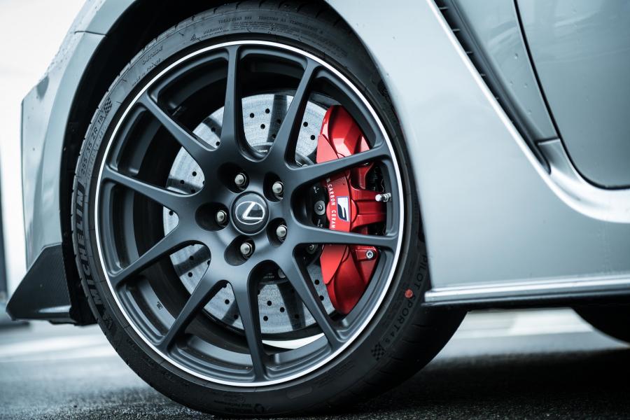 Колеса Lexus RC F Performance Package 2019 года  (JP) (фото 12 из 31)